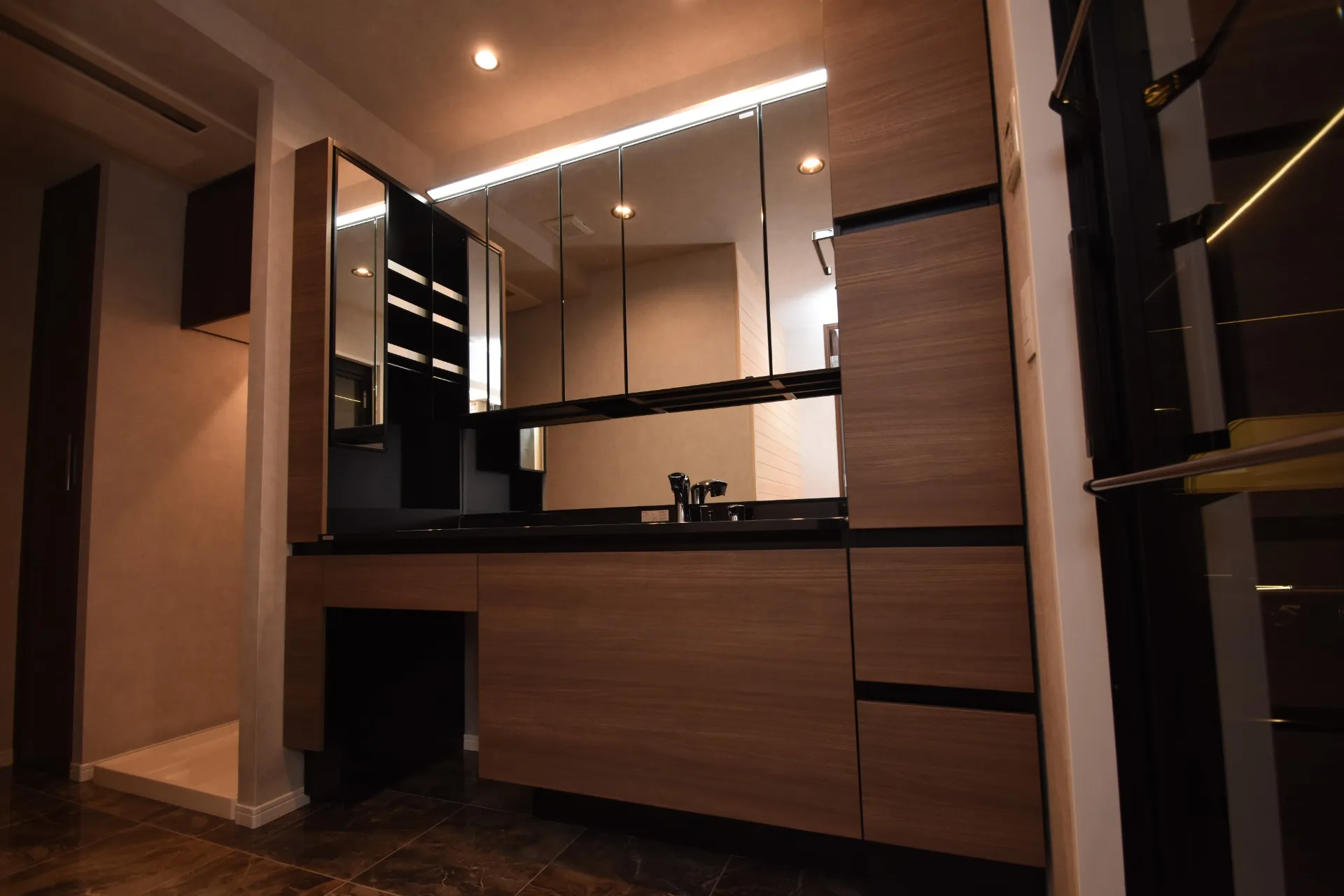 東京都中央区勝どき3LDK+WIC 【専有面積】110.07㎡