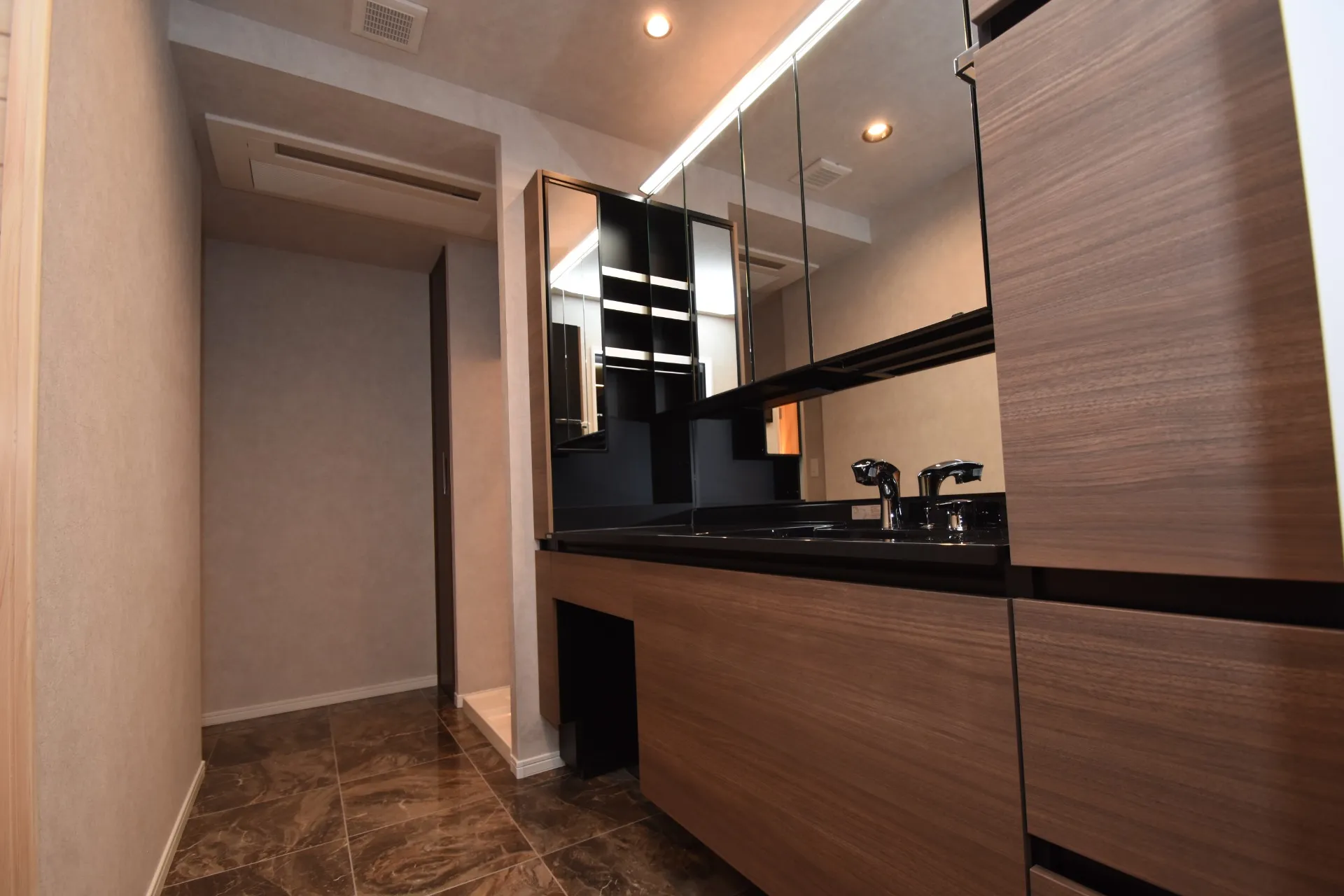 東京都中央区勝どき3LDK+WIC 【専有面積】110.07㎡